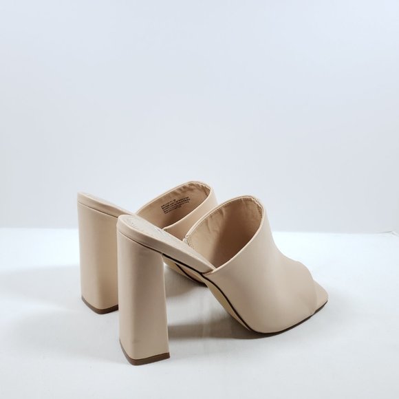 BP Cream Women's Sandals - Picture 2 of 4